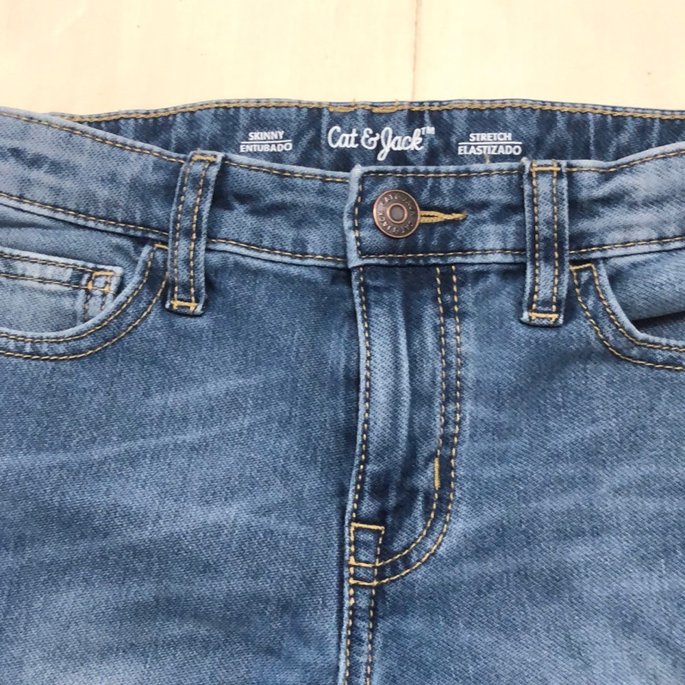 Boys size 7 Cat & Jack jeans.